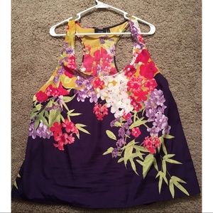 Beautiful Floral Top 🎀